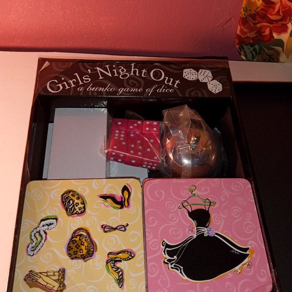 BOARD GAME GIRLS' NIGHT OUT DICE GAME OF FUN AND EXCITEMENT  4 TO 12 PLAYERS - Picture 3 of 9